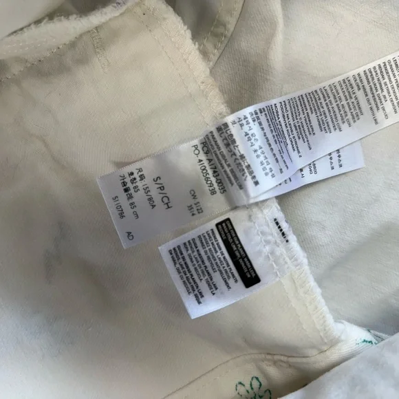 Levi's White Trucker Denim Jean Jacket All Over Print Floral size small - Picture 7 of 11